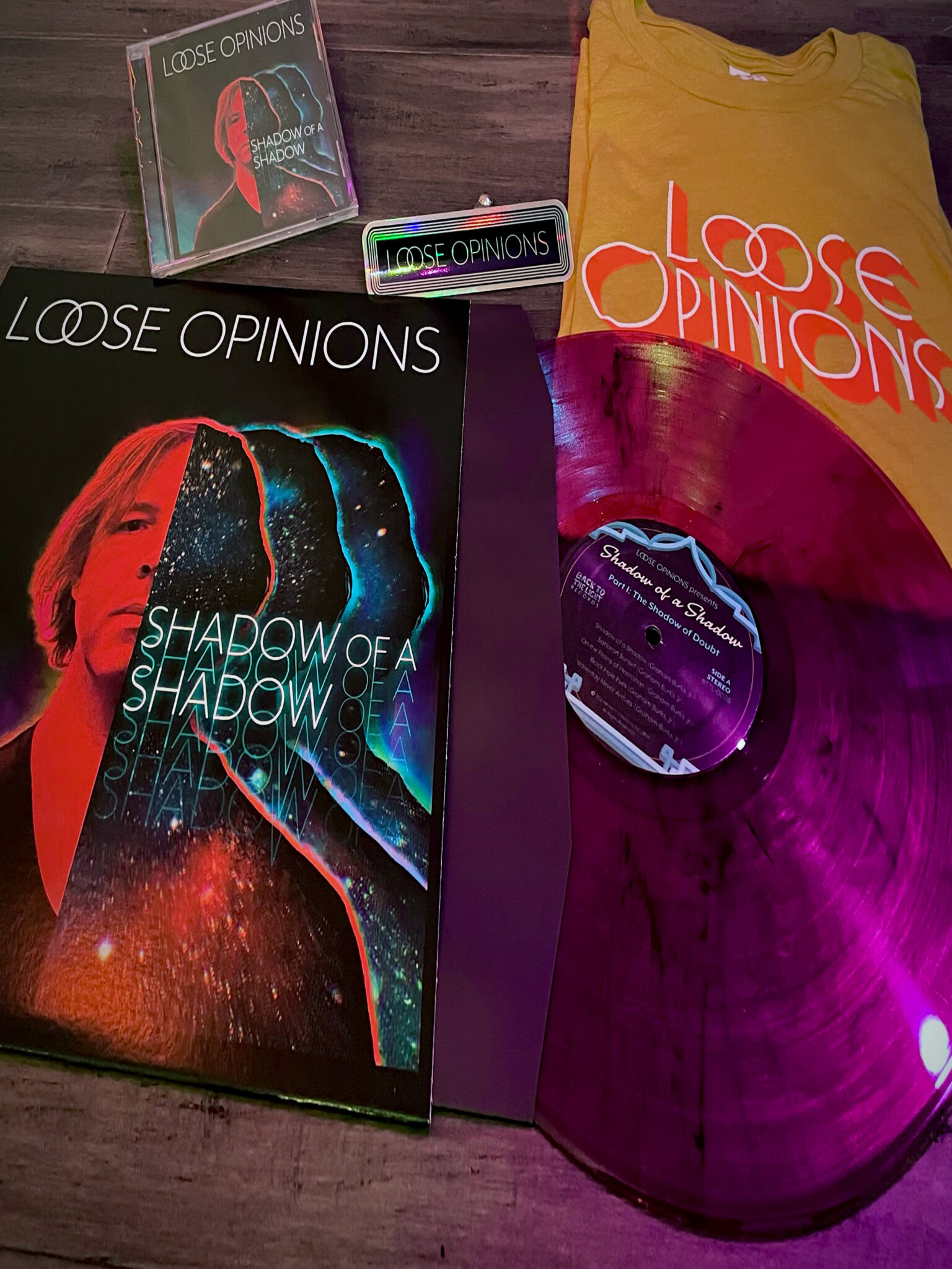 EXTRA-SUPER-BUNDLE: Vinyl Album + CD + T-shirt + Sticker